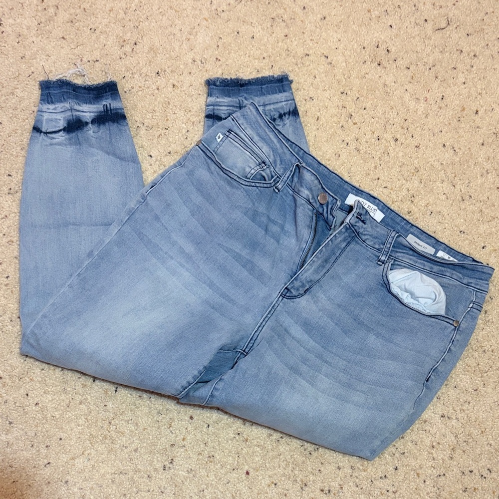 Judy Blue Light Wash Skinny Jeans